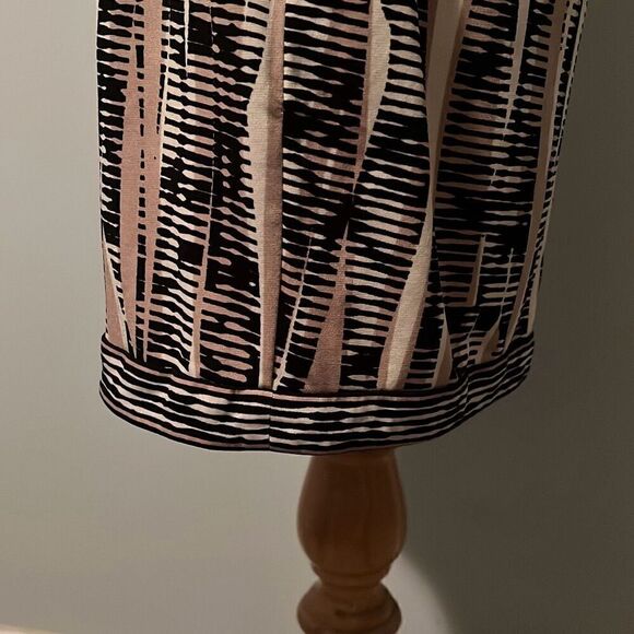 BCBGMaxAzaria Women's Tan & Black Twist Front Fitted Laila Jersey Sheath Dress - Picture 7 of 10